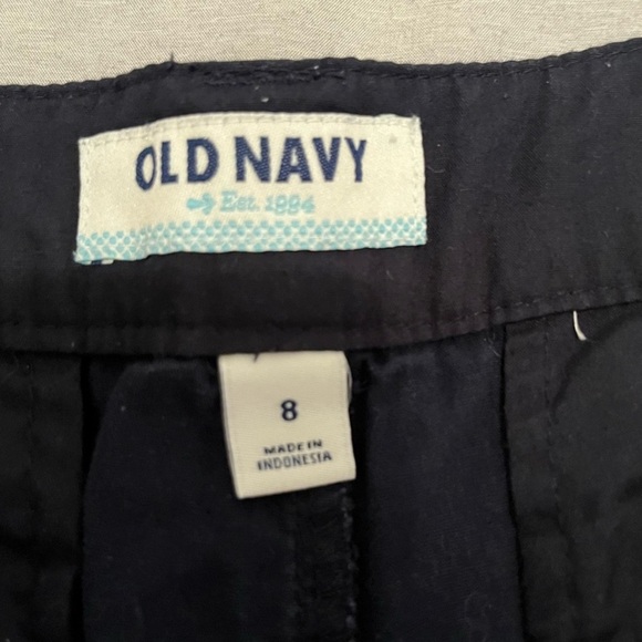 2 pair of cute shorts 8 old navy - Picture 4 of 6